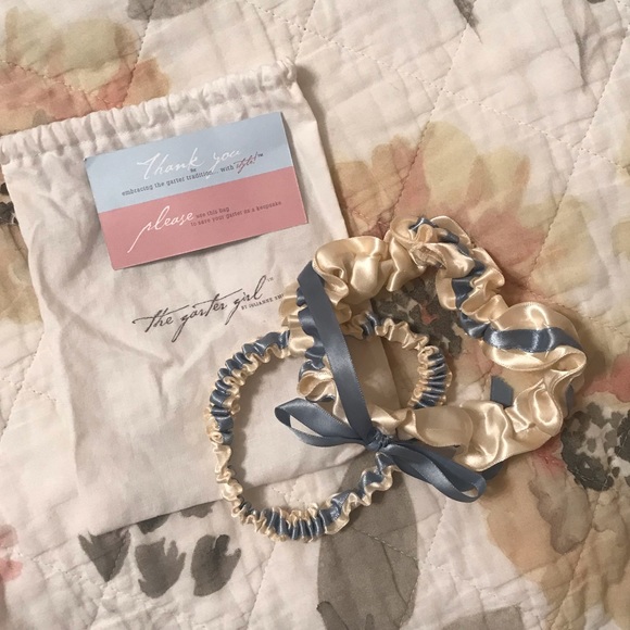 “Something Blue” Garter Set - Picture 2 of 7